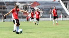 Foto de la galería: Guaraní derrotó a Atlético Posadas en otra jornada de amistosos en Villa Sarita