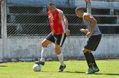 Foto de la galería: Guaraní derrotó a Atlético Posadas en otra jornada de amistosos en Villa Sarita