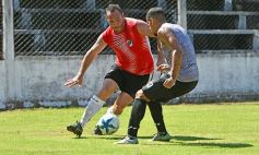 Foto de la galería: Guaraní derrotó a Atlético Posadas en otra jornada de amistosos en Villa Sarita