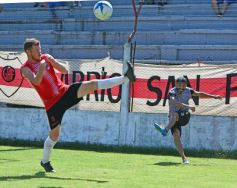 Foto de la galería: Guaraní derrotó a Atlético Posadas en otra jornada de amistosos en Villa Sarita