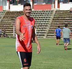 Foto de la galería: Guaraní derrotó a Atlético Posadas en otra jornada de amistosos en Villa Sarita