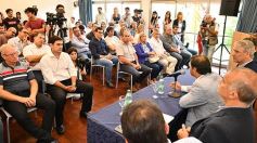 Foto de la galería: “Debemos ser ordenados y trabajar sobre pautas cumplibles”, indicó el Gobernador a los intendentes