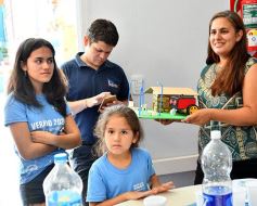 Foto de la galería: La Escuela de Robótica cerró los cursos de verano