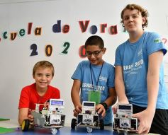 Foto de la galería: La Escuela de Robótica cerró los cursos de verano