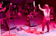 Foto de la galería: El Galpón de la Murga de la Estación vibró con el arte de la la Asociación de Músicas Unidas de Misiones