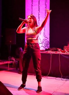 Foto de la galería: El Galpón de la Murga de la Estación vibró con el arte de la la Asociación de Músicas Unidas de Misiones