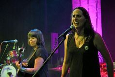 Foto de la galería: El Galpón de la Murga de la Estación vibró con el arte de la la Asociación de Músicas Unidas de Misiones