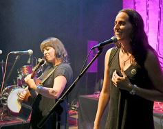 Foto de la galería: El Galpón de la Murga de la Estación vibró con el arte de la la Asociación de Músicas Unidas de Misiones