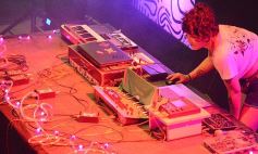 Foto de la galería: El Galpón de la Murga de la Estación vibró con el arte de la la Asociación de Músicas Unidas de Misiones