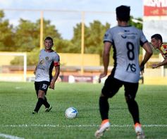 Foto de la galería: Triunfazo de Crucero ante Boca Unidos