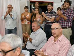 Foto de la galería: Radicales de toda la provincia homenajearon a Raúl Solmoirago