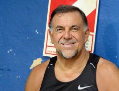 Foto de la galería: Huevo Sánchez dictó una interesantísima clínica de básquet en el Mitre