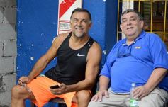 Foto de la galería: Huevo Sánchez dictó una interesantísima clínica de básquet en el Mitre