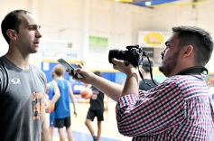 Foto de la galería: Huevo Sánchez dictó una interesantísima clínica de básquet en el Mitre