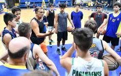 Foto de la galería: Huevo Sánchez dictó una interesantísima clínica de básquet en el Mitre