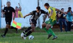 Foto de la galería: La Picada pegó primero ante Atlético Posadas