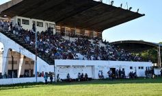 Foto de la galería: La Picada pegó primero ante Atlético Posadas