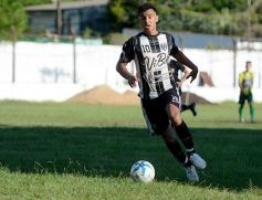 Foto de la galería: La Picada pegó primero ante Atlético Posadas