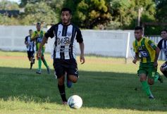 Foto de la galería: La Picada pegó primero ante Atlético Posadas