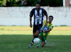 Foto de la galería: La Picada pegó primero ante Atlético Posadas