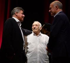 Foto de la galería: El pianista Miguel Ángel Estrella maravilló a todos con su concierto en el Teatro Lírico