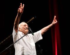 Foto de la galería: El pianista Miguel Ángel Estrella maravilló a todos con su concierto en el Teatro Lírico