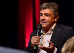 Foto de la galería: El pianista Miguel Ángel Estrella maravilló a todos con su concierto en el Teatro Lírico