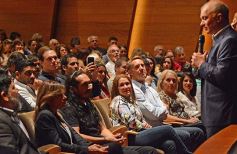 Foto de la galería: El pianista Miguel Ángel Estrella maravilló a todos con su concierto en el Teatro Lírico