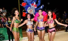 Foto de la galería: Postales de los Carnavales del Río: la noche que el ritmo pudo más que el frío