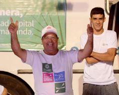 Foto de la galería: Postales de los Carnavales del Río: la noche que el ritmo pudo más que el frío