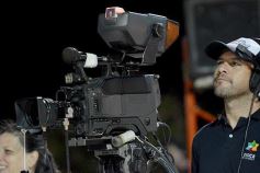 Foto de la galería: Postales de los Carnavales del Río: la noche que el ritmo pudo más que el frío