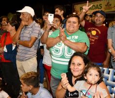 Foto de la galería: Postales de los Carnavales del Río: la noche que el ritmo pudo más que el frío