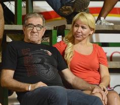 Foto de la galería: Postales de los Carnavales del Río: la noche que el ritmo pudo más que el frío