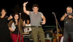 Foto de la galería: Postales de los Carnavales del Río: la noche que el ritmo pudo más que el frío