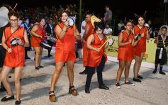 Foto de la galería: Postales de los Carnavales del Río: la noche que el ritmo pudo más que el frío