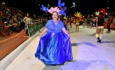 Foto de la galería: Postales de los Carnavales del Río: la noche que el ritmo pudo más que el frío