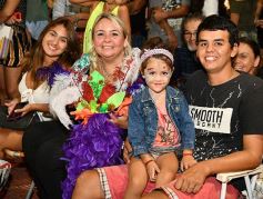 Foto de la galería: Postales de los Carnavales del Río: la noche que el ritmo pudo más que el frío