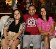 Foto de la galería: Postales de los Carnavales del Río: la noche que el ritmo pudo más que el frío