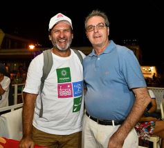 Foto de la galería: Postales de los Carnavales del Río: la noche que el ritmo pudo más que el frío