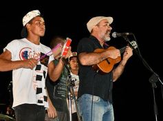Foto de la galería: Postales de los Carnavales del Río: la noche que el ritmo pudo más que el frío