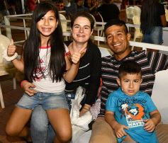 Foto de la galería: Postales de los Carnavales del Río: la noche que el ritmo pudo más que el frío