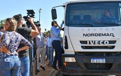 Foto de la galería: Herrera Ahuad encabezó entrega de equipos viales para municipios misioneros