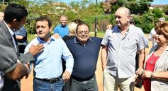 Foto de la galería: Herrera Ahuad encabezó entrega de equipos viales para municipios misioneros