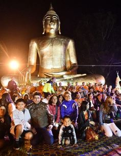 Foto de la galería: La comunidad laosiana festejó sus cuatro décadas en Misiones con la inauguración del Buda gigante