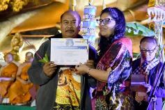 Foto de la galería: La comunidad laosiana festejó sus cuatro décadas en Misiones con la inauguración del Buda gigante