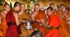 Foto de la galería: La comunidad laosiana festejó sus cuatro décadas en Misiones con la inauguración del Buda gigante