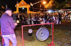 Foto de la galería: La comunidad laosiana festejó sus cuatro décadas en Misiones con la inauguración del Buda gigante