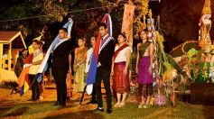 Foto de la galería: La comunidad laosiana festejó sus cuatro décadas en Misiones con la inauguración del Buda gigante