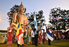 Foto de la galería: La comunidad laosiana festejó sus cuatro décadas en Misiones con la inauguración del Buda gigante
