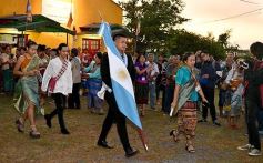 Foto de la galería: La comunidad laosiana festejó sus cuatro décadas en Misiones con la inauguración del Buda gigante